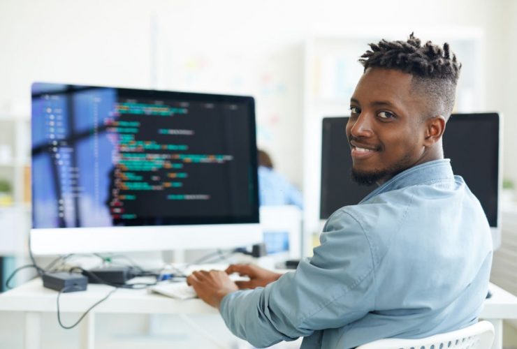 Offre d’Emploi – Un (01) Analyste développeur