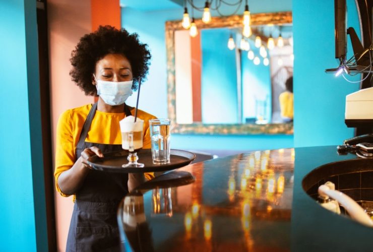 Offre d'emploi - Un Serveur et Une Serveuse